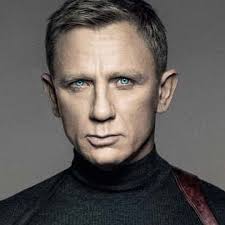 Ponovno se predomislio: Daniel Craig će ipak glumiti Bonda?