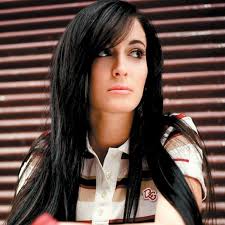 Tu lis en moi comme dans un livre ouvert avec toi je n'ai plus peur de la vie, j'aperçois mon avenir, je me sens si. Kenza Farah Theaudiodb Com