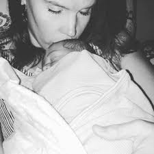 Jillian Benton's Instagram, Twitter & Facebook