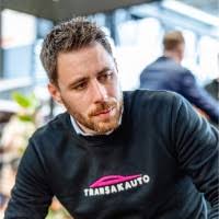 Après 2 mois d'attente, voici enfin les dalles de sol posées. Nous étions  déjà ravis de vous accueillir dans notre Agence de La Roche sur Yon, mais  maintenant vous vous sentirez encore