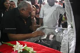Philip was born to mary and filipe ribeiro on may 15, 1938 in tulare, california. La Despedida Del Joe Joaquin Sarmiento