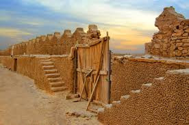 Al Diriyah Wall Places Around The World Middle Eastern History Saudi Arabia
