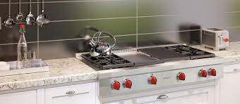 The lower tier burner handles the subtleties of simmering and melting. Wolf 48 Sealed Burner Rangetop 4 Burners Infrared Charbroiler And Infrared Griddle Srt484cg