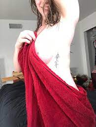 Hey lovlies! I have an onlyfans now at onlyfans.com/cocosunflowers if y'all  are interested. Much love! : u/flowersaremysoul