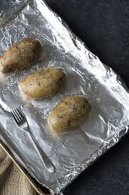 Easiest Way To Make An Absolutely Perfect Baked Potato Ehow Perfect Baked Potato Recipes Cooking Baked Potatoes