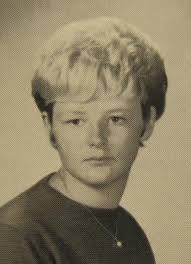 Should auld acquaintance be forgot and never brought to mind? Should auld  acquaintance be forgot and days of auld lang syne?