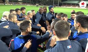 Un peu mieux chaque jour! Xv De France Decalage Horaire Quatorzaine Bizutage Le Quotidien Des Bleus En Australie Actu Rugby