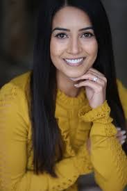 Rebecca Mcneil's Instagram, Twitter & Facebook