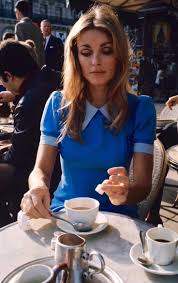 Thu apr 01 2021 christopher alexander born to mena suvari & michael hope; Actress Sharon Tate At A Parisian Cafe October 1968 Photographed By Jean Claude Deutsch Paris Match Vi Sharon Tate Sharon Tate Style 60s Fashion Sharon Tate