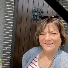 Jacque Ross's Instagram, Twitter & Facebook