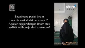 Sekiranya hanya seorang makmum sahaja, maka kedudukan makmum tersebut berada di sebelah kanan imam seperti imam lelaki dan seorang makmum lelaki. Kedudukan Imam Dan Makmum Perempuan Tukar Templat
