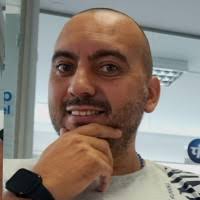 1300+ perfiles de «Ronnie .»