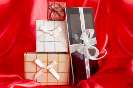 Acesti baieti sunt inca mult copii si apreciaza jocurile funny, tineresti, care ii ajuta sa se distreze singuri sau cu prietenii. Ce SÄƒ Dai Unei Fete De 14 Ani 38 Fotografii O ListÄƒ De Cadouri Pentru O Prietena De Ziua De NaÈ™tere Sau Pentru O FiicÄƒ AdolescentÄƒ