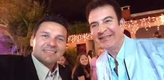 Cárlenton Dávila Alcalde depuso su candidatura a alcalde tomando una  decisión que está mas allá de los partidos políticos; es una muestra de  amor por Tegucigalpa. Carlenton como vice-alcalde trabajará de la