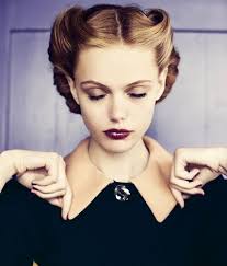 Victory Roll Inspired Hairstyle Retro Hairstyles Vintage Hairstyles Hair Styles