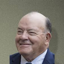 Scotty Bowman出演的电影和节目- Apple TV