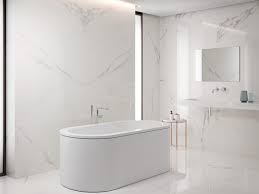 The design of the palisandro series is based on rosewood, with its soft colours, intense veining and great shine that reflects every ray of light captured by the surface. Coverlam Grespania Croonen Fliesenhandel Gmbh
