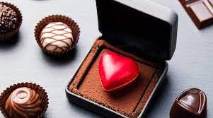 55 valentine's day gifts for women 2021. Chocolate Day 2018 Romantic Gifts That You Can Give Your Girlfriend Or Boyfriend This Year Lifestyle News The Indian Express