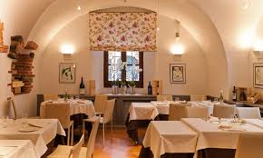 Schnell und sicher online buchen. Restaurant La Palma Bissone Lugano Hotel Restaurant La Palma
