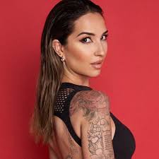 ALBA RIVERA (@albariveraoficial) • Threads, Say more