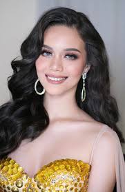 Beautiful Muse Lisa Marie Jane Craven Make-Up by Bryan Bartolay