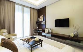 Sudah banyak model plafon dengan material kayu karena memang sangat menawan dan terkesan lebih berkelas. 4 Tip Desain Kamar Tidur Gaya Modern Kontemporer