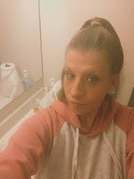 16 Days Sober after over 10 years of alcohol abuse. feeling grateful to be  alive 🙂 EDIT! Got the days wrong.. I'm actually 23 days sober 🤦🏻‍♀️😁