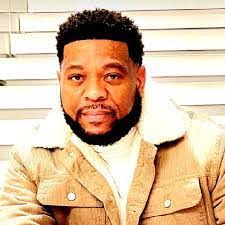 Joyce Deveaux's Instagram, Twitter & Facebook