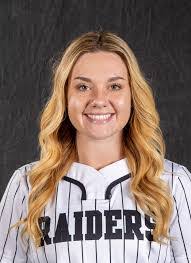 Gretchen Mead's Instagram, Twitter & Facebook