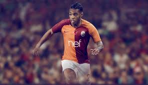 Galatasaray ilgili son dakika transfer haberlerini, son daki̇ka gelişmelerini, galatasaray'ın fikstürü ve puan durumunu öğrenmek için fotomaç galatasaray sayfasını ziyaret edin. Nike Launch Galatasaray 2018 19 Home Shirt Soccerbible