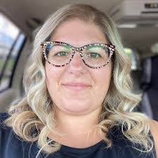 Sheila Comer's Instagram, Twitter & Facebook