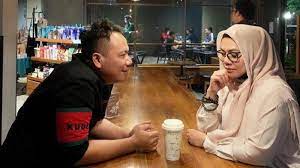 Suami akhirnya kembali,sarita abdul mukti p4mer kem3sraan,skkak matt jedunn ruclip.com/video/pyymwd6_8m4/видео.html. Mengenal Sosok Sarita Abdul Mukti Janda Kaya Yang Kini Didekati Vicky Prasetyo Tribun Timur