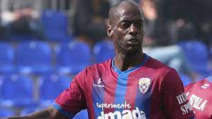 Escreva o nome da freguesia, ex: Edinho Balogun Miguel Rosa E Joao Patrao Renovam Com O Cova Da Piedade Cova Da Piedade Jornal Record