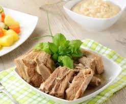 Salsa per bollito di carne. I Tagli Di Carne Piu Adatti Per Il Bollito Consigli Sui Tagli Di Carne Piu Adatti Per Il Bollito
