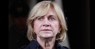 Fui diputada, senadora y ministra del trabajo. Video Evelyn Matthei Se Volvio Loca Defendiendo A Las Afp Y Amenazo Que Iban A Incendiar El Pais Si Aprobaban El Retiro Del 10
