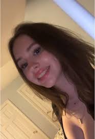 elle (@elleschultzspam)