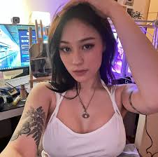 📌 Following are the Different Types of Tires used in Cars: 1. Summer Tire:  Summer tires are designed for use in warmer weather, and are not suitable  for winter driving conditions 2.