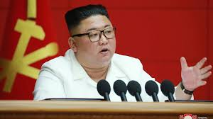 Presently, he is the world's youngest serving state leader and is the first north korean. Nordkorea Diktator Kim Jong Un Im Koma Was Ist Dran An Den Geruchten