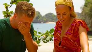 Expeditie robinson is a popular reality television program in the netherlands and flanders that debuted in 2000.it was the second production worldwide of a format first shown in swedish tv in 1997. Deze 10 Fouten Werden In Dit Seizoen Van Expeditie Robinson Gemaakt C