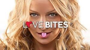 Leslie Thurston's Instagram, Twitter & Facebook