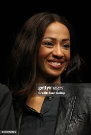 Eliza Griffith's Instagram, Twitter & Facebook