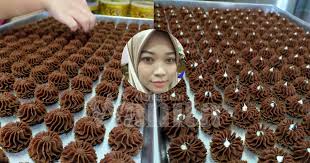 Resepi biskut makmur susu gebu sukatan cawan. Semperit Coklat Rangup Lepas Tekan Biarkan 15 Minit Baru Bakar Mingguan Wanita
