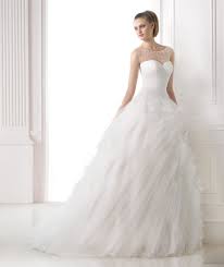 Gebrauchte brautkleider wie neu im outlet in großer auswahl von bekannten designern und marken kaufen. Pronovias Moana Misty Pronovias Brautkleid Hochzeitskleid Ballkleid Unkonventionelles Brautkleid