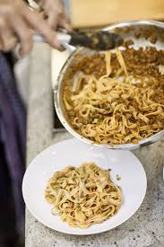 Podcast Rezept Tagliatelle Al Ragu Von Achim Ellmer Rezept In 2020 Tagliatelle Ragu Rezepte