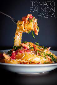 Simple Fresh Tomato And Salmon Pasta Recipe Summer Seafood Recipes Salmon Pasta Recipes Salmon Pasta