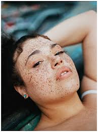 Somewhere between grain, pixels, freckles, and magic. A few more frames  from this fun summer shoot with Ciara. Which one's your favorite? ✨