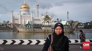Outside of office hours, contact: Serangan Roket Di Afghanistan Hingga Brunei Tutup Pintu Ri