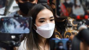 Puji tuhan, melalui kematian dan kebangkitan yesus kristus, apa yang dinyatakan dalam roma 6:23 menjadi jelas, …tetapi karunia. Gisel Menyesal Bikin Video Syur Saat Berstatus Istri Gading Marten