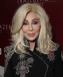 🔥 Cher, 79, is still rewriting the rules of love. The music icon has been  dating her 39-year-old boyfriend, Alexander “AE” Edwards — who happens to  be younger than her 56-year-old son.