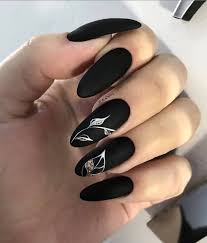 Black And White Almond Shaped Nails Black Almond Nail Art Imagine Pe We Heart It Matte Nails Design Matte Black Nails White Nail Designs